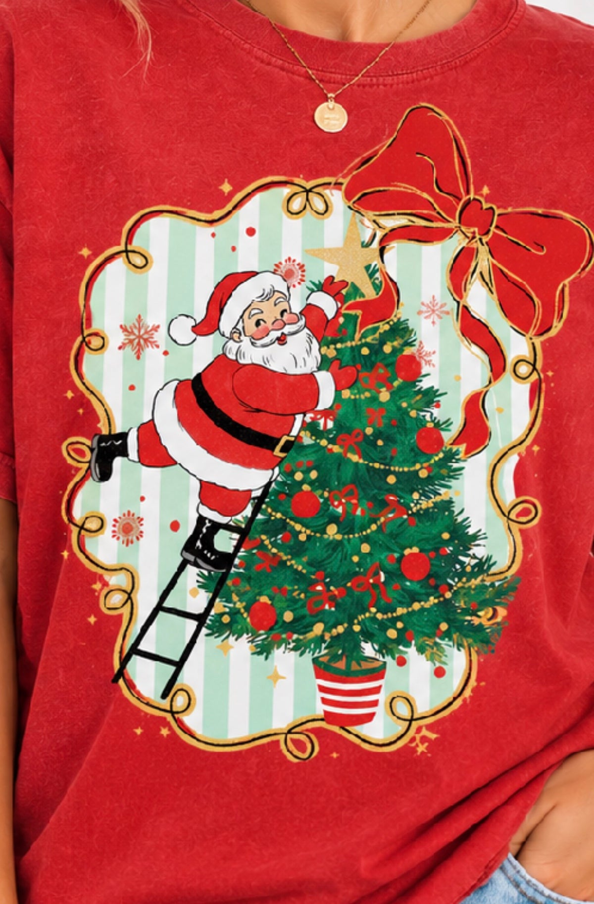 Santa's Decorating the Tree